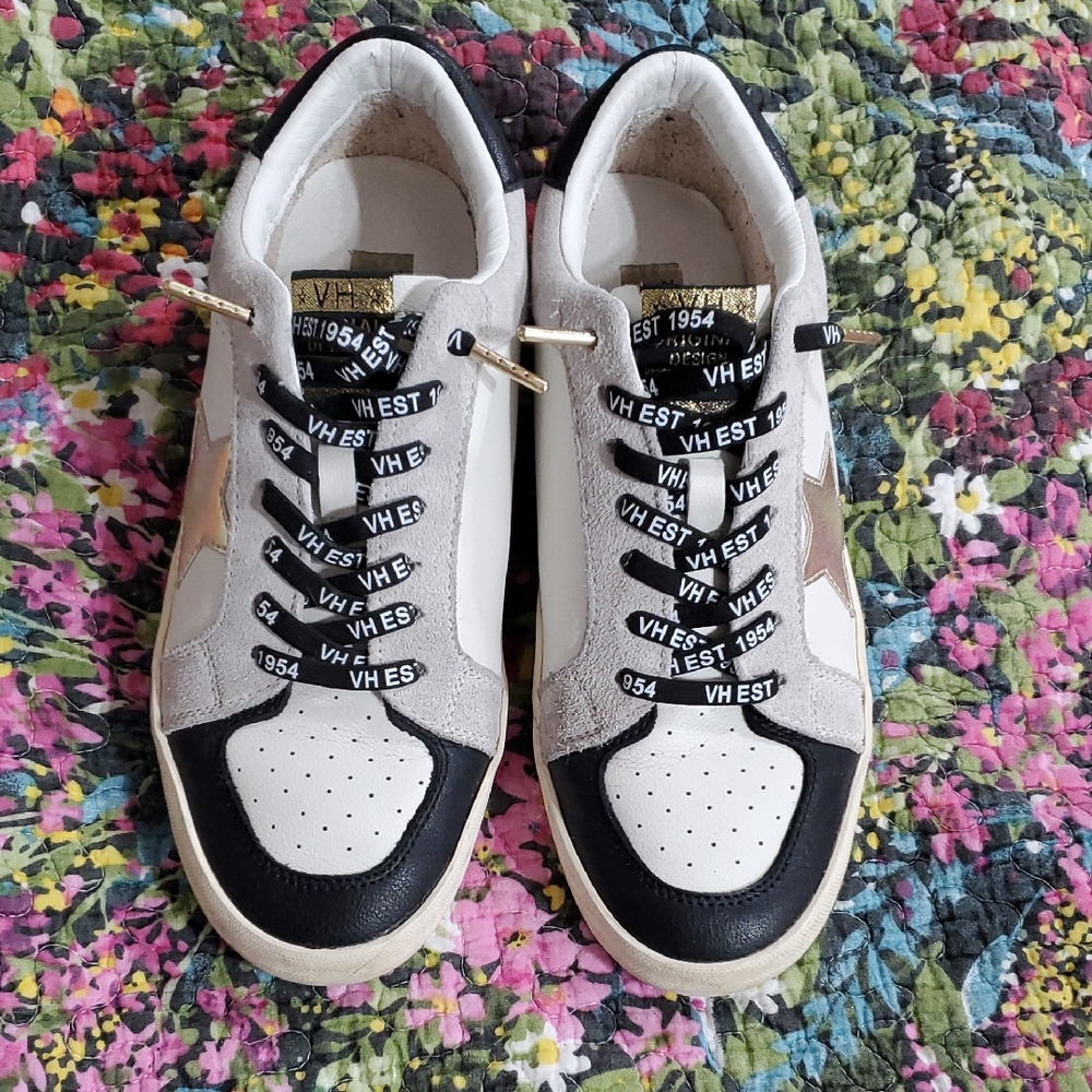 VH EST 1954 black and off-white leather sneaker women's 10